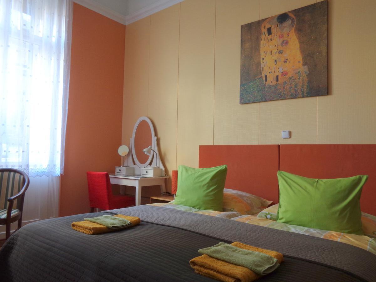 Budapest Guestrooms Exterior photo